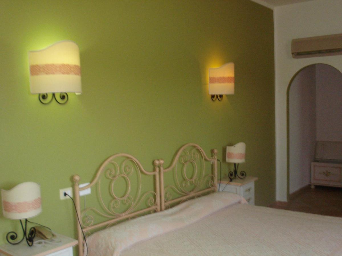 Hotel Valkarana Country Relais (Adults Only) Sant'Antonio di Gallura Dış mekan fotoğraf