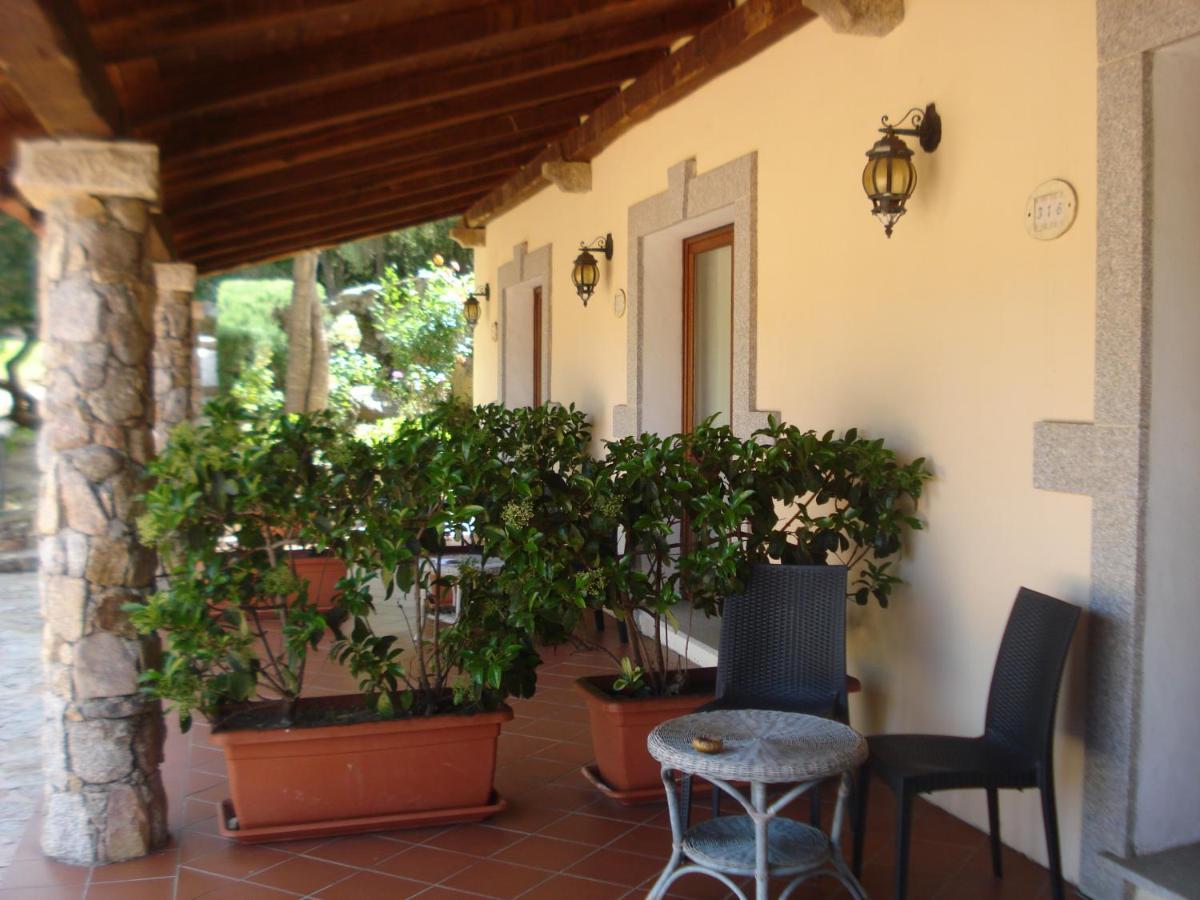 Hotel Valkarana Country Relais (Adults Only) Sant'Antonio di Gallura Dış mekan fotoğraf