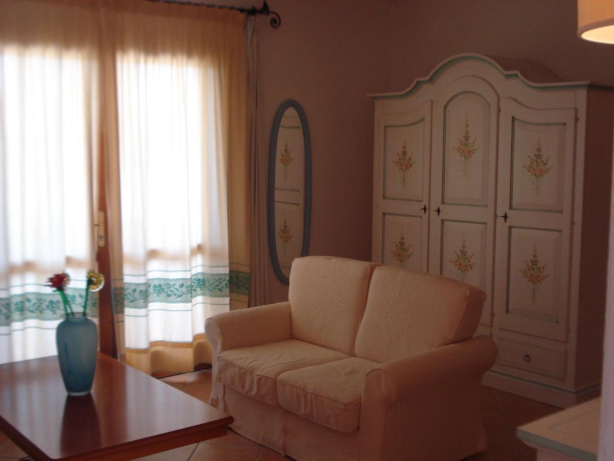 Hotel Valkarana Country Relais (Adults Only) Sant'Antonio di Gallura Dış mekan fotoğraf