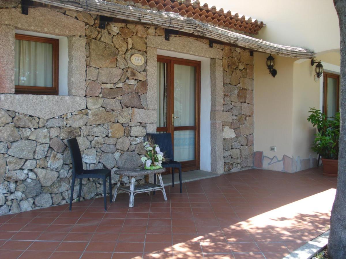 Hotel Valkarana Country Relais (Adults Only) Sant'Antonio di Gallura Dış mekan fotoğraf